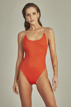 Charger l'image dans la galerie, Model Front: Empress One-Piece Desiree Body Coral Red Luxor